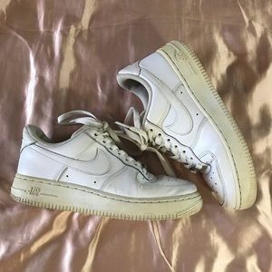 white air force 1’s